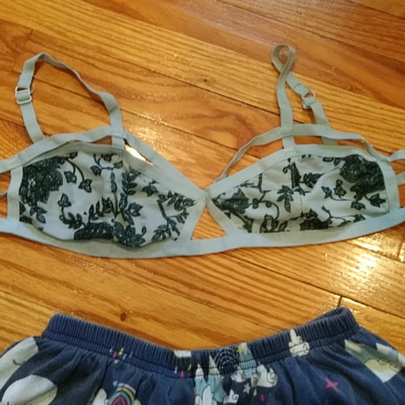 Shein sleep shorts and silence and noise cage bra - Picture 2 of 2